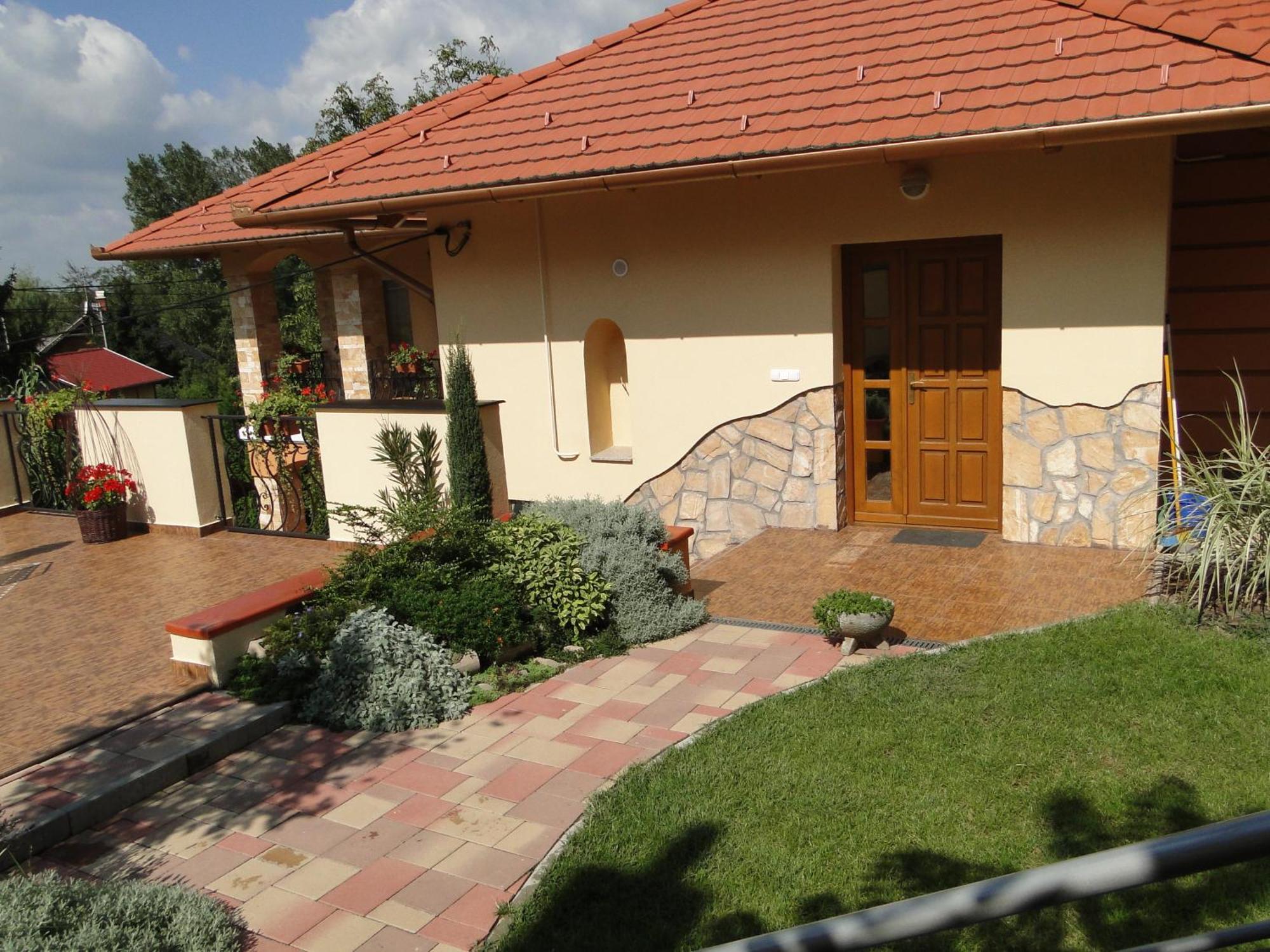 Janus Apartman Шарвар Экстерьер фото